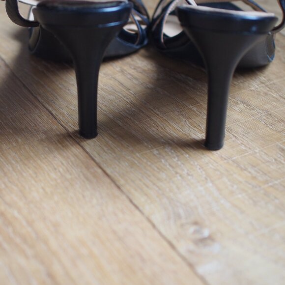 Naturalizer | Strappy Heel Sandals - Picture 3 of 4